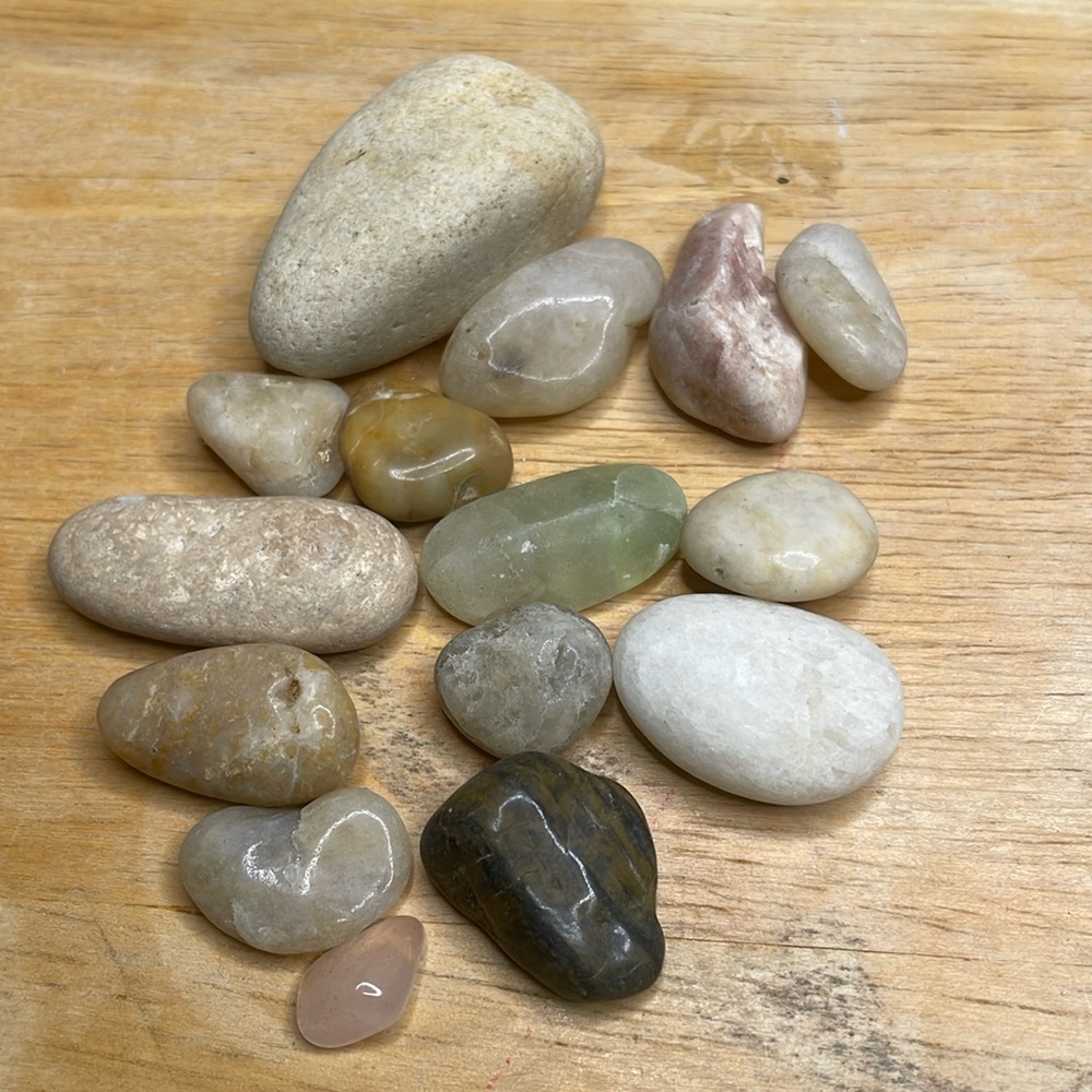 15 Quartz stones lot